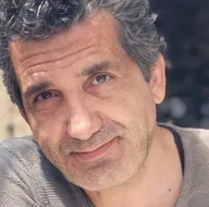 Cüneyt Mete’nin eşi tanıdık çıktı! Meğer rol arkadaşı…