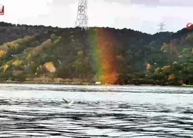 İstanbul Boğazı’nda gökkuşağı şöleni
