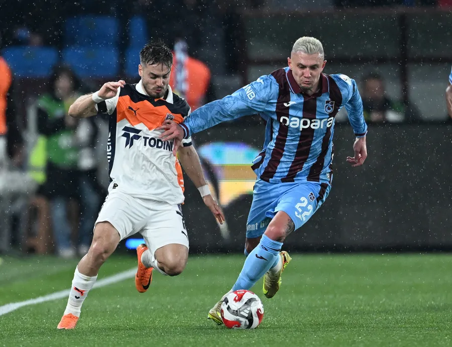 zirve-yarisinda-kan-kaybi-trabzonspor-uzatmalarda-yikildi-1776625517185.jpg Fotoğraf (AA)