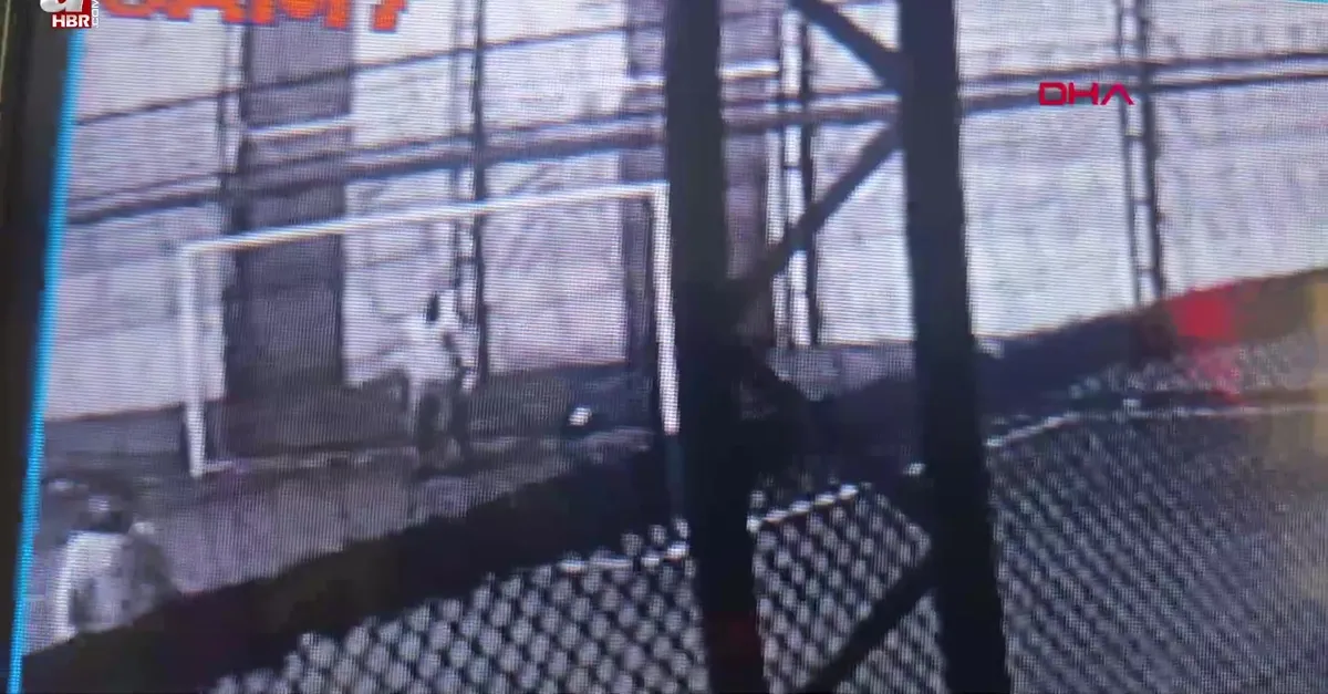 Halı sahada kalp krizi geçirip, öldü