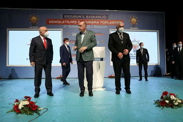 son-dakika-baskan-erdogandan-erzurumdaki-toplu-acilis-toreninde-onemli-aciklamalar-1626532567290.jpg Son dakika: Başkan Erdoğan'dan Erzurum'daki toplu açılış töreninde önemli açıklamalar - 4