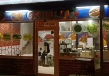 Pidesini beğenmeyen müşteriyi vurdu