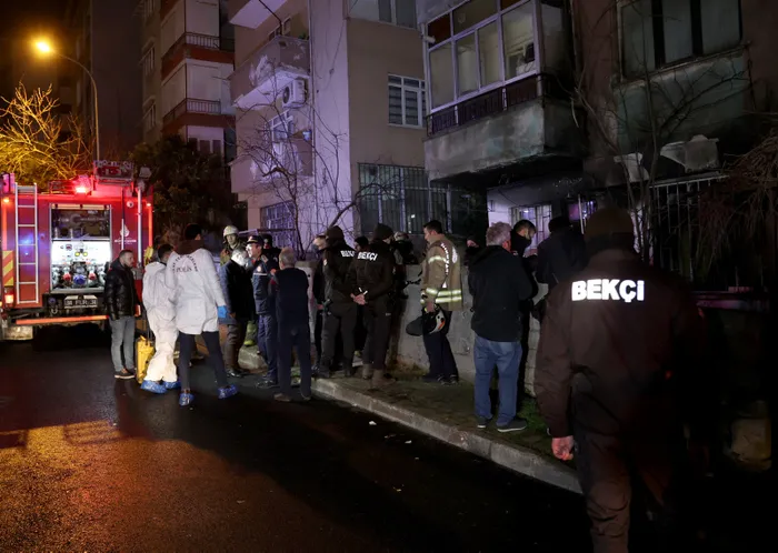 Son dakika: Pendik'te 4 katlı binada yangın: 1 kişi hayatını kaybetti! Kahreden detay - 1