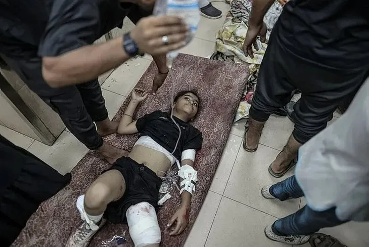 Katil İsrail'in Nusayrat Katliamı sonrası sokaklar ölülerle doldu! Netanyahu'nun talimatıyla 3 kampa birden saldırı