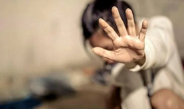 Kadına şiddet ile mücadelede yeni yöntem! Elektronik kelepçe...