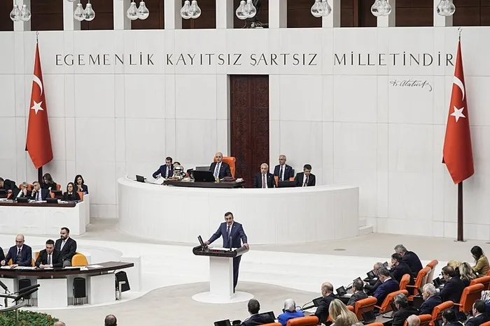 cevdet-yilmaz-enflasyonu-2027de-yeniden-tek-haneli-rakamlara-indirmeyi-hedefliyoruz-1766352846632.jpeg Cevdet Yılmaz: Enflasyonu 2027’de yeniden tek haneli rakamlara indirmeyi hedefliyoruz - 1
