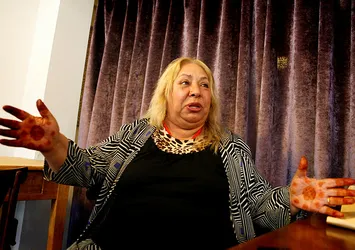 Sanatçı Dilber Ay hayatını kaybetti! Dilber Ay kimdir?