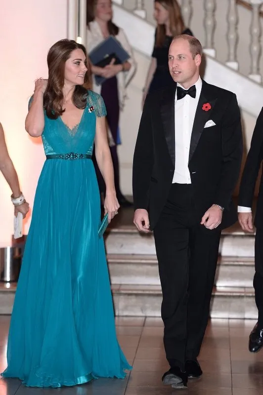 Prens William ve Kate Middleton’ın konvoyunda feci kaza! 83 yaşındaki kadına çarptı