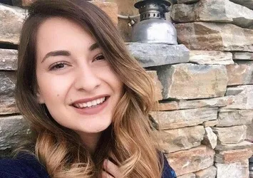 Esra öğretmenin kahreden ölümü! Ders sırasında beyin kanaması geçirdi