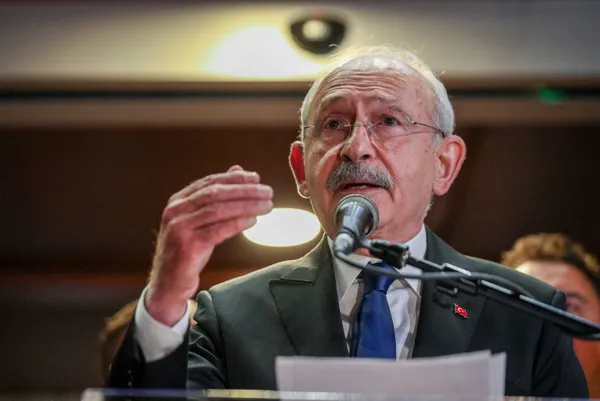 CHP’lileri korkutan pazarlık! Kılıçdaroğlu hangi partiye kaç vekil vadetti? Ahmet Davutoğlu ve Ali Babacan’ın ilk hedefi Meclis’te grup kurmak