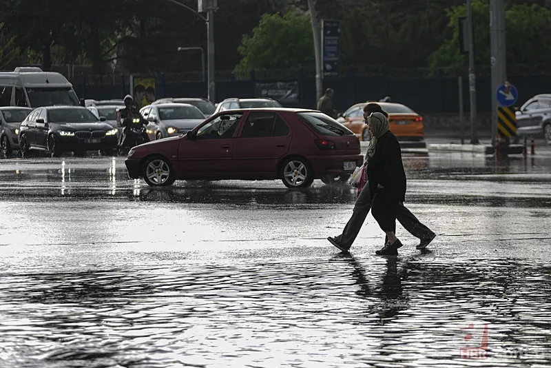 Rusya’dan kış geri döndü! 12 Mayıs hava durumu uyarısı: Soğuk, yağış, fırtına ve gök gürültüsü... 2