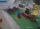 Otomobil namaz kılanların arasına daldı