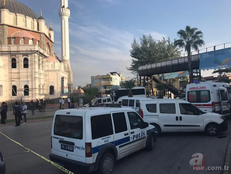 Adana'da polis aracına bombalı saldırı! 11