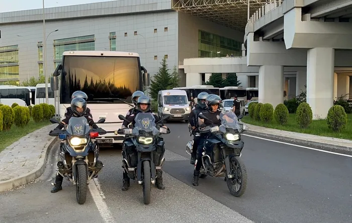 Bursaspor Diyarbakır’a geldi: Zırhlı araçlarla otele geçti