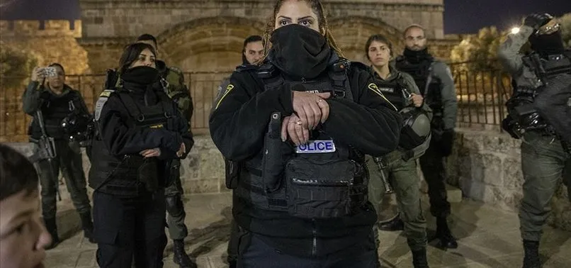 İsrail polisinden Mescid-i Aksa'ya gece baskını