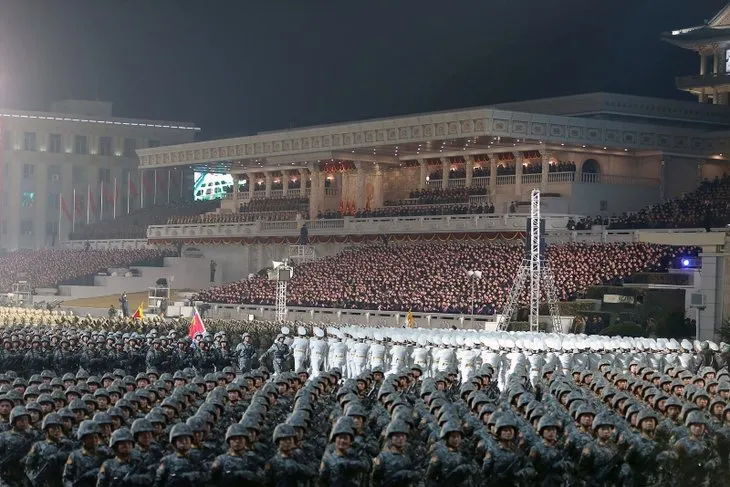 Kuzey Kore 2021’e kasırga gibi başladı! İlk kez gösterdiler! Dünyanın en güçlü silahı