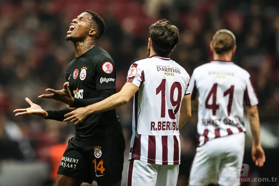 Galatasaray'da Zaha krizi! Okan Buruk'la görüştü ve... 4