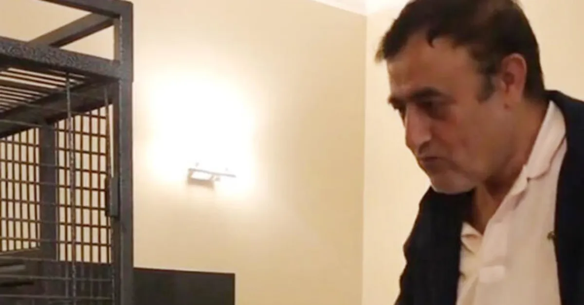 Mahmut Tuncer papağanıyla halay çekti