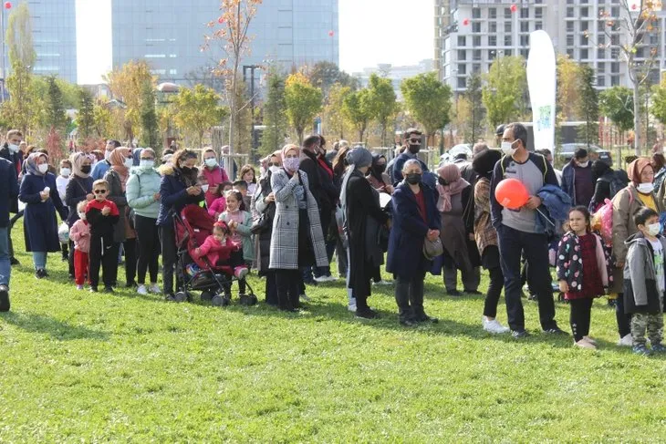 Ankara’nın yeni gözdesi AKM Millet Bahçesi’ne rekor ziyaret! 4 günde 200 bin kişi geldi