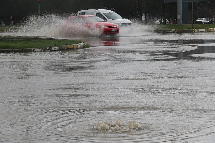 1720764771880.jpg Meteoroloji'den yeni uyarı geldi! Sıcak havalar sonrası sağanak yağış sürecek! İstanbul Ankara İzmir hava durumu... - 3
