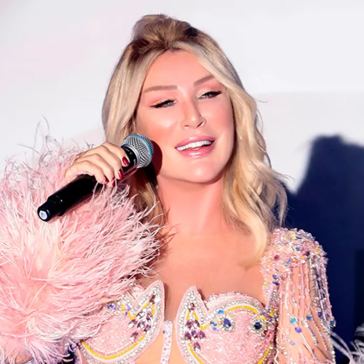 Seda Sayan'ın son görüntüsü şaşırttı! Genç kızlara taş çıkarıyor