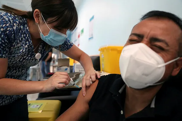 DSÖ’nün onayını alan BioNTech aşısında endişelendiren gelişme! Aşı olduktan 5 gün sonra öldü