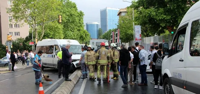 Beşiktaş’ta servis minibüsü otomobile çarptı