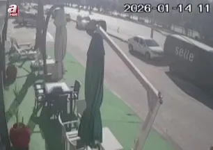 Antalya'da otomobil refüjdeki ağaca çarptı: 2 yaralı