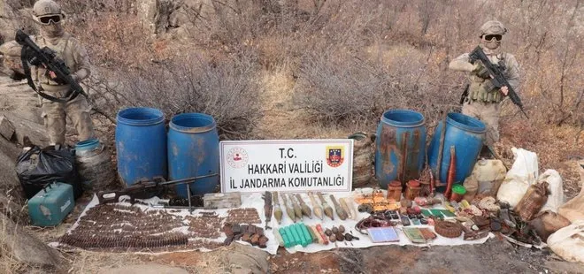 Hakkari’de teröristlere ağır darbe! 2 ayrı mağarada cephanelik ele geçirildi