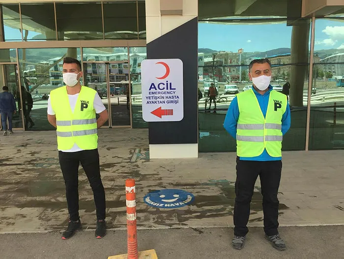 Türkiye’de bir ilk! Erzurum Şehir Hastanesinde ücretsiz vale hizmeti başladı - 3