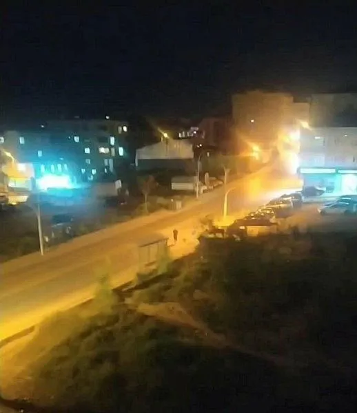 1683187215241.jpeg Başakşehir'de sokak ortasında çatışma! Silahlar dakikalarca patladı - 3