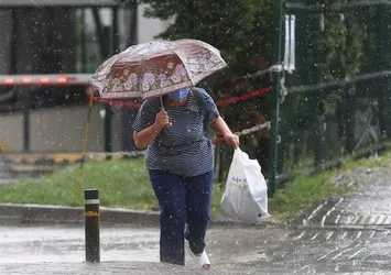 22 Temmuz İstanbul, İzmir, Ankara hava durumu: Bugün hava nasıl olacak? O illerde yaşayanlar dikkat: Sarı ve turuncu kodlu uyarı