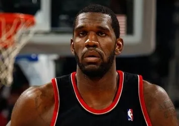 Greg Oden, kariyerine son verdi