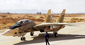 İran’da korku dolu anlar! Savaş uçağı düştü