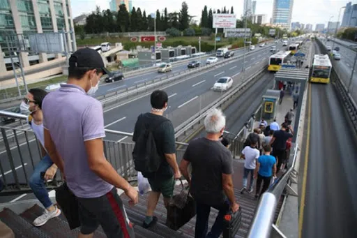 Son dakika | İstanbul Valisi Ali Yerlikaya'dan mesai saati açıklaması - 3