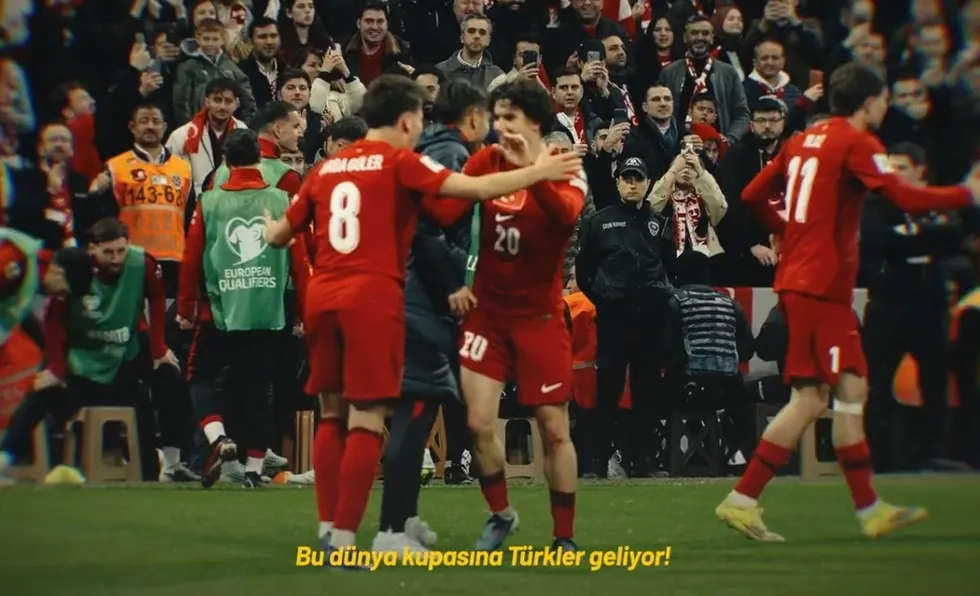 sinan-akcilin-milli-takim-marsi-turkler-geliyor-yayinlandi-1778826585065.jpg Sinan Akçıl'ın Milli Takım marşı "Türkler Geliyor" dinlenme rekoru kırdı - 2