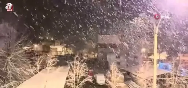Kış geri döndü! Kastamonu'ya lapa lapa kar yağdı