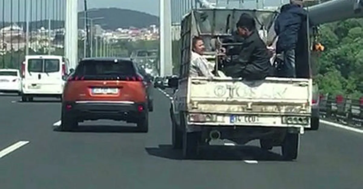FSM Köprüsü'nde tepki çeken an! Tehlikeye davetiye çıkardılar | Video