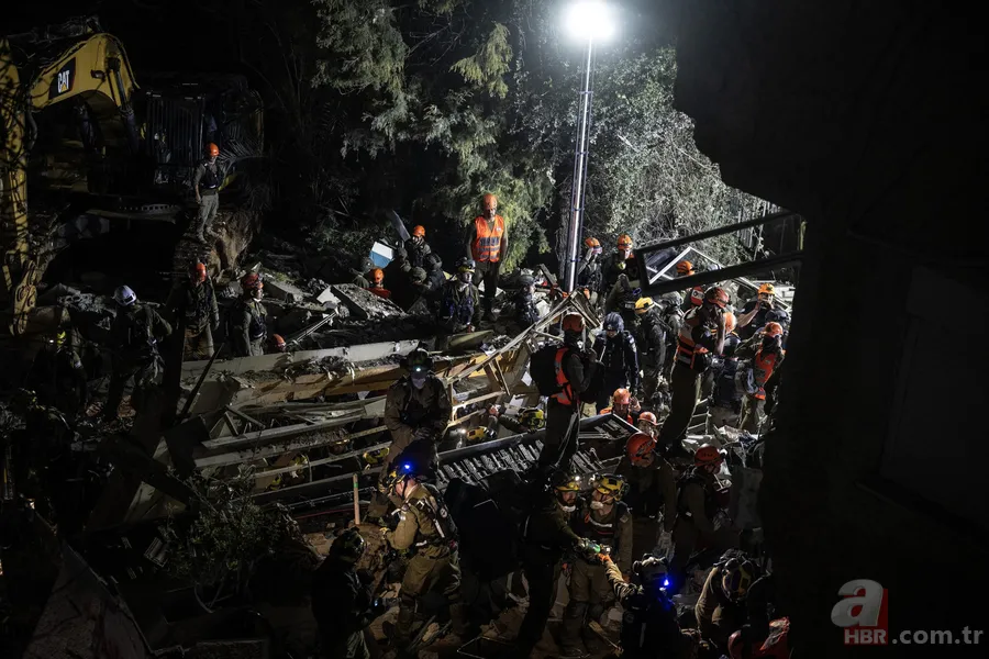 Tel Aviv ve Hayfa'da kıyamet gecesi: İran füzeleri İsrail'i vurdu 3