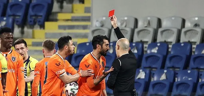 Başakşehirli Mahmut Tekdemir Fenerbahçe maçında 9 yıl aradan sonra kırmızı kart gördü