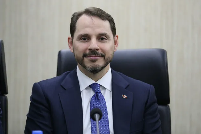 Bakan Berat Albayrak, AK Parti Kayseri İl Başkanlığı'nı ziyaret etti - 1