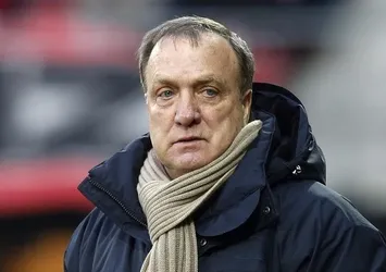Advocaat: Kendilerine kulüp bulsunlar