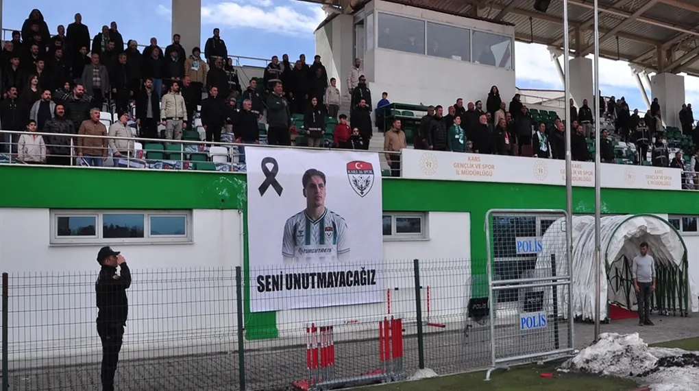 Kubilay Kaan Kundakçı yeşil sahada anıldı