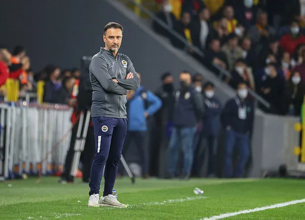 fenerbahce-teknik-direktoru-pereiradan-galibiyet-yorumu-fenerbahcenin-ruhunu-ortaya-koyduk-1638733617704.jpg Fenerbahçe Teknik Direktörü Pereira'dan galibiyet yorumu: Fenerbahçe'nin ruhunu ortaya koyduk - 1