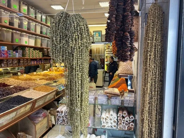 cicek-bamyanin-fiyati-gram-altina-yaklasti-1666689482642.jpg Çiçek bamyanın fiyatı gram altına yaklaştı! - 1