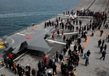 TCG Anadolu gemisinde bayram yoğunluğu