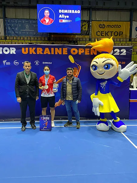 milli-badmintoncu-aliye-demirbag-ukrayna-acikta-sampiyon-oldu-1643565975295.jpg Milli badmintoncu Aliye Demirbağ Ukrayna Açık'ta şampiyon oldu - 1