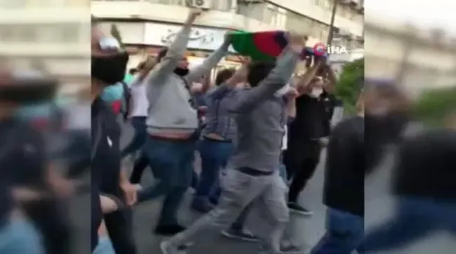 İran'da vatandaşlar Azerbaycan için sokaklara döküldü - 2