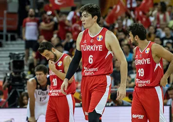 Türkiye ABD'ye son saniyede kaybetti