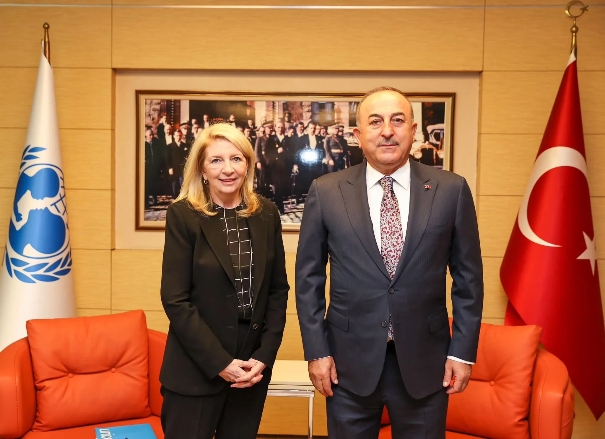 Dışişleri Bakanı Çavuşoğlu UNICEF İcra Direktörü Russell ile görüştü